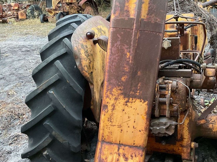 minneapolis-moline-445-image-12