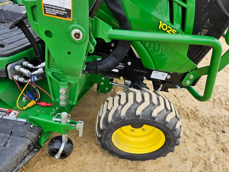 2025-john-deere-1025r-image-20