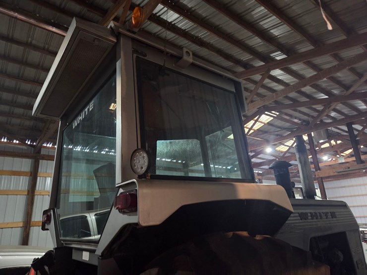 1979-white-2-155-image-23