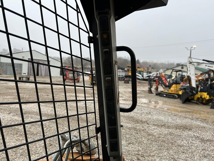 2017-case-tv380-image-21