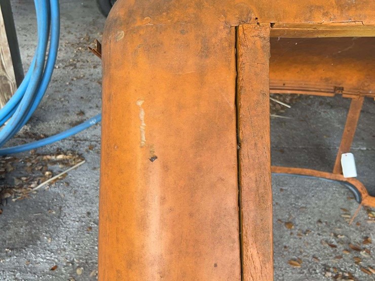 minneapolis-moline-udlx-cab-image-9