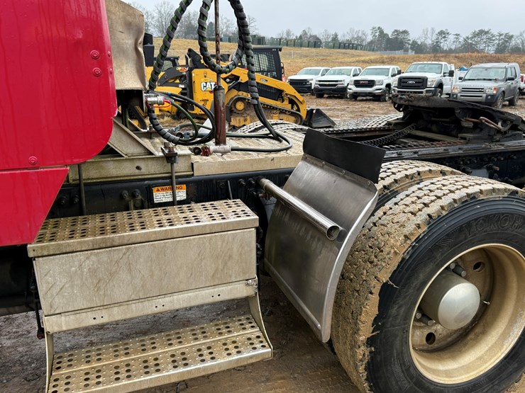 2007-caterpillar-c13-image-29