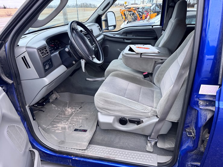 2003-ford-f250-image-28