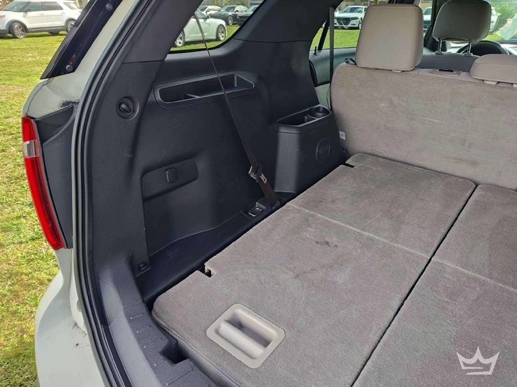 2012-ford-explorer-image-42