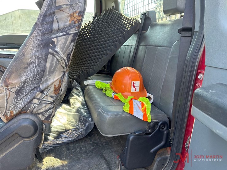 2011-ford-f550-xl-image-21