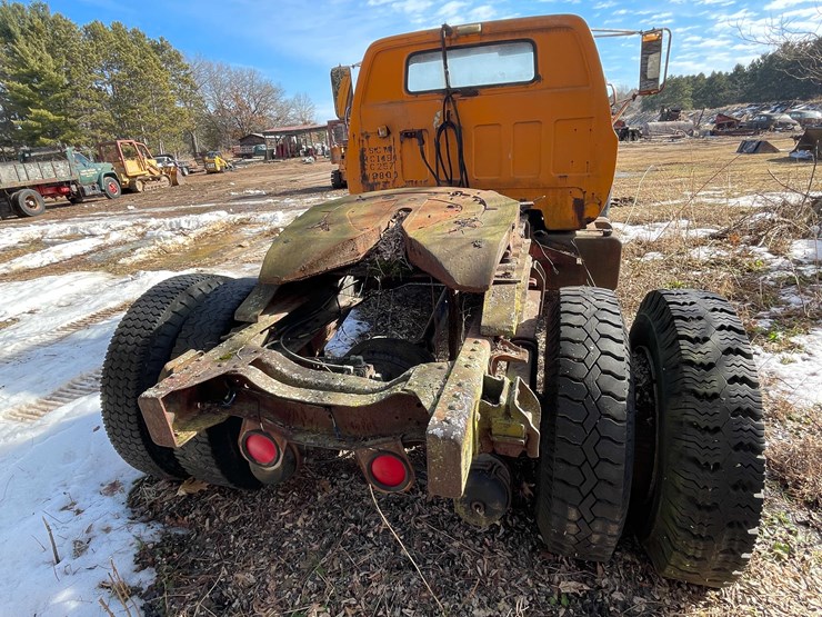 #13018-•-1974-gmc-6500-tractor-(has-wi-title)-image-6