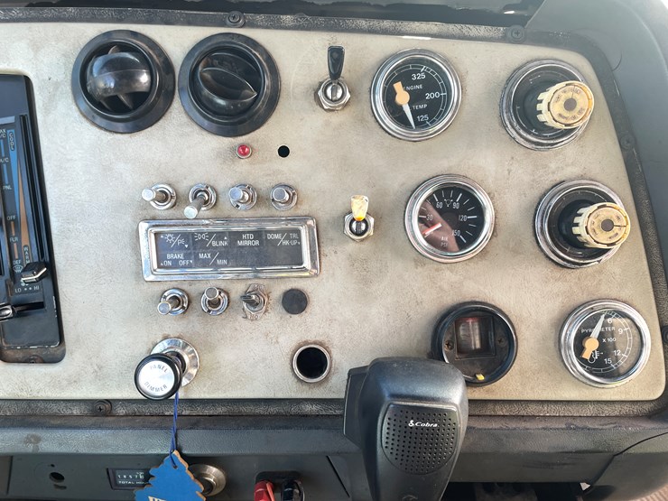 1994-ford-lts9000-image-38