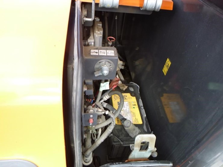 2023-develon-dx85r-3-hydraulic-excavator-image-37