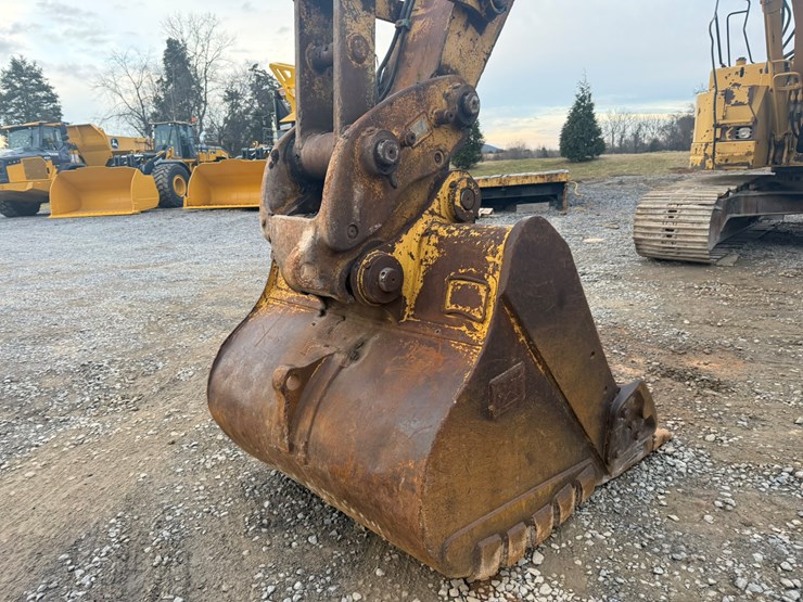 2004-caterpillar-321c-image-9