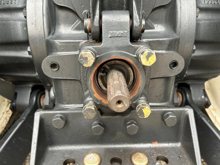 2022-new-holland-ts6.140-image-15