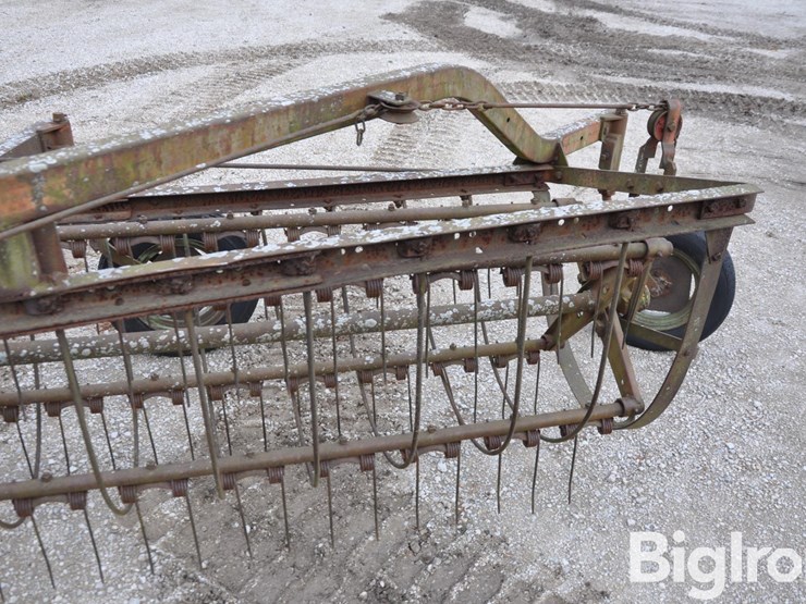 david-bradley-4-bar-basket-rake-image-13