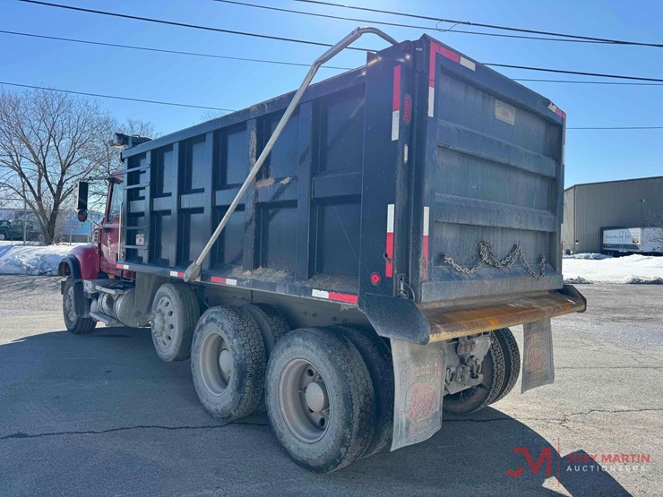 2005-mack-granite-cv713-image-4