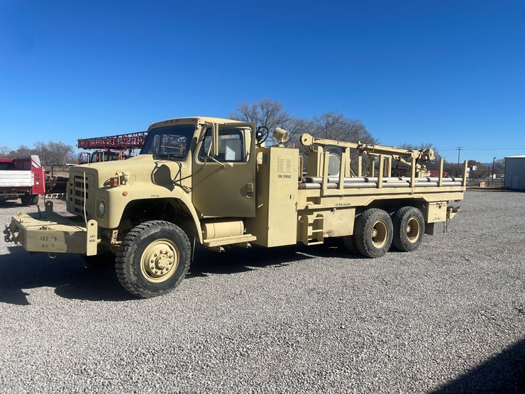 #1172-•-1989-f1954-6x6-(peralta,-nm)-image-1