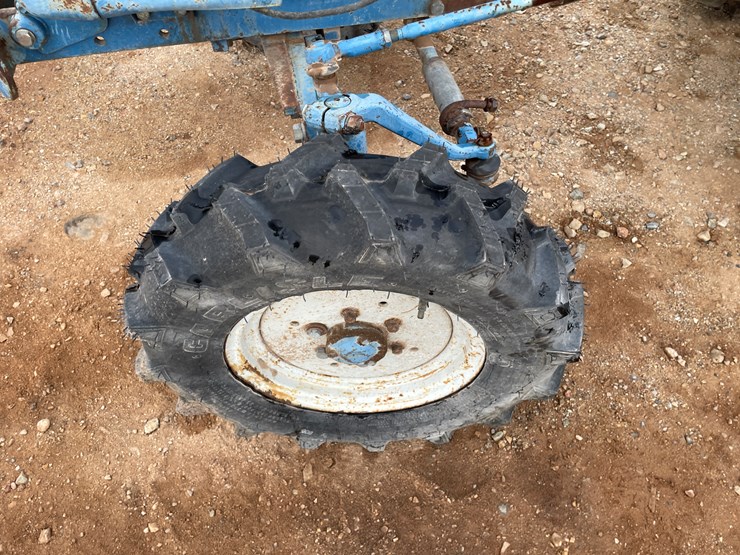 ford-tractor-image-9