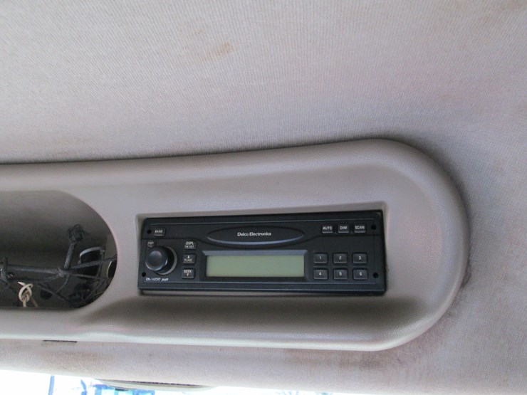 case-ih-magnum-305-image-40