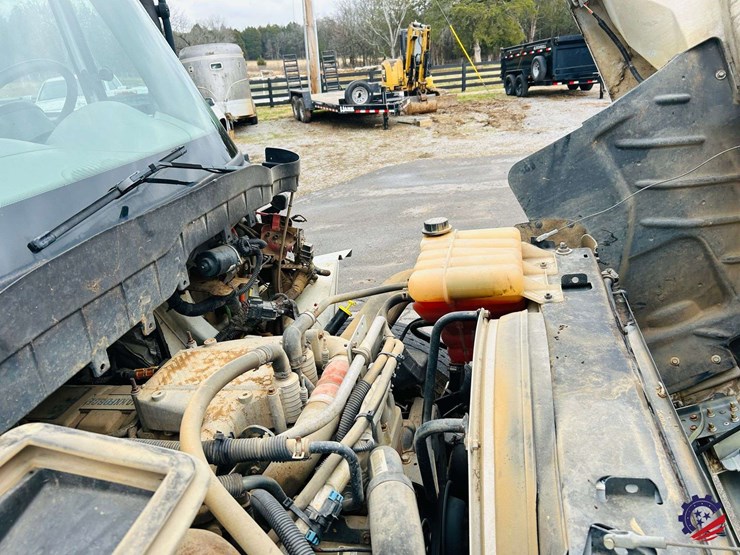 2012-international-durastar-4300-image-18