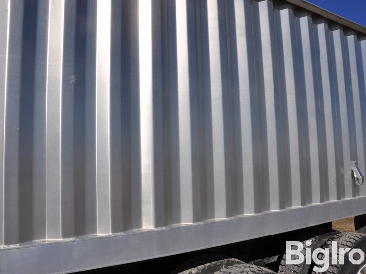 2007-freightliner-m2-106-t/a-grain-truck-image-19