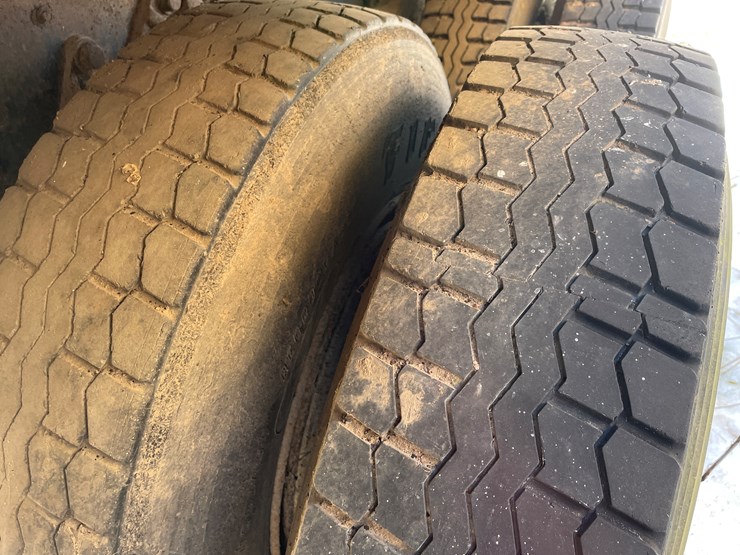 #13014-•-1976-ford-dump-truck-(has-wi-title)-image-57