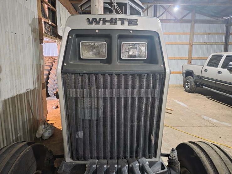 1979-white-2-155-image-5