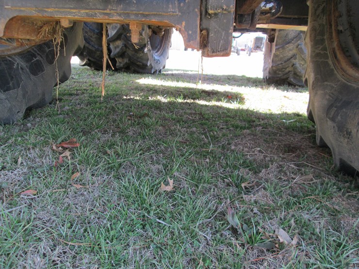 case-ih-magnum-305-image-15