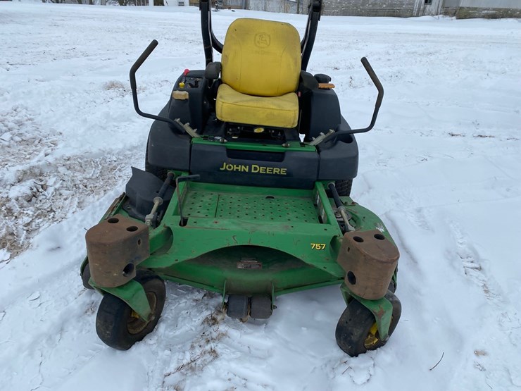 john-deere-zero-turn-image-2