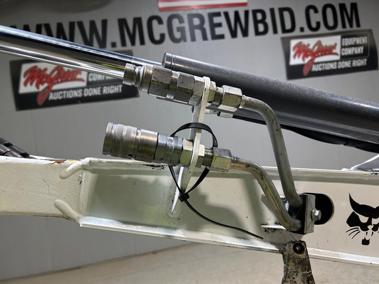 2021-bobcat-e20-image-9