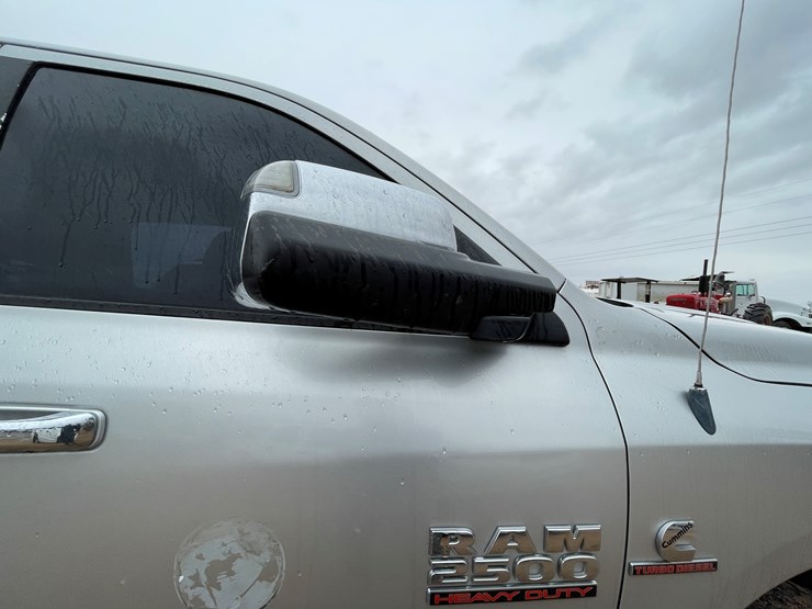 2014-dodge-2500-image-137