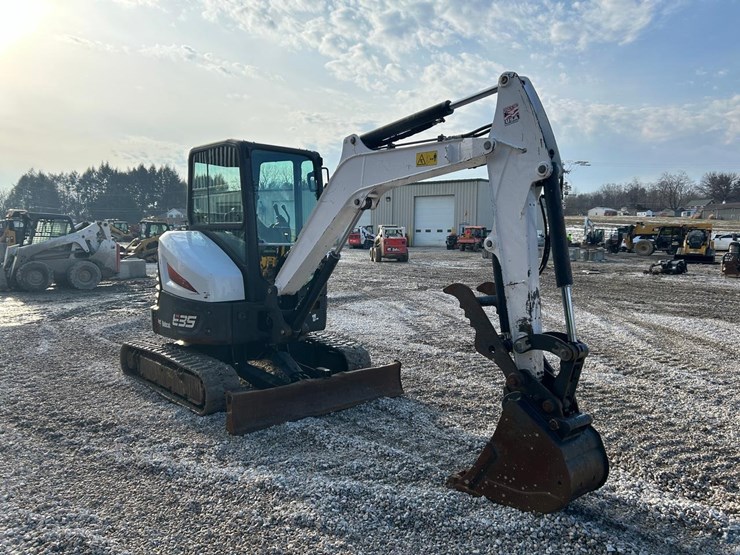 2019-bobcat-e35i-image-6