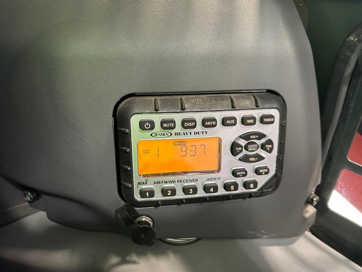 2021-kubota-svl97-2-image-29