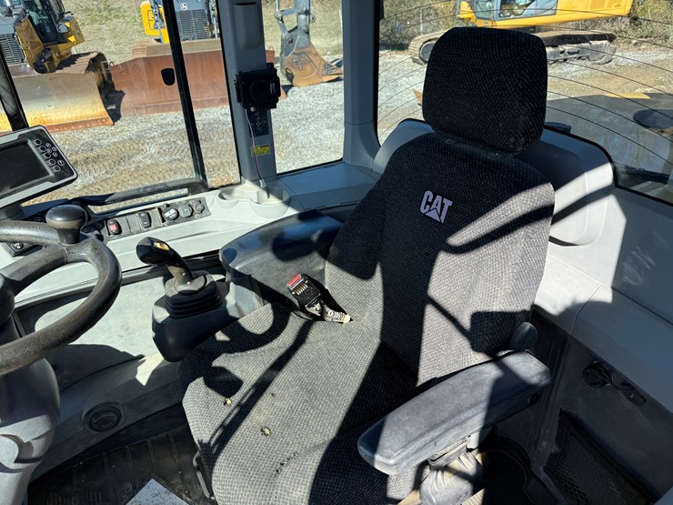 2016-caterpillar-938m-image-68