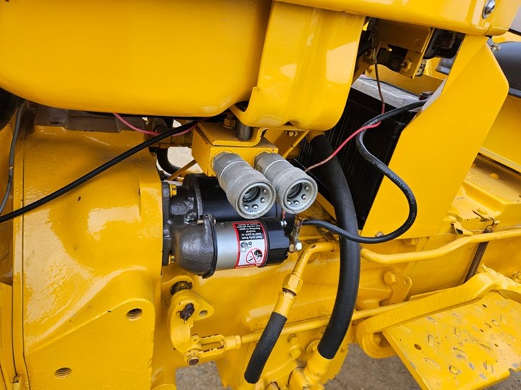 #47-•-international-2506-tractor-image-16