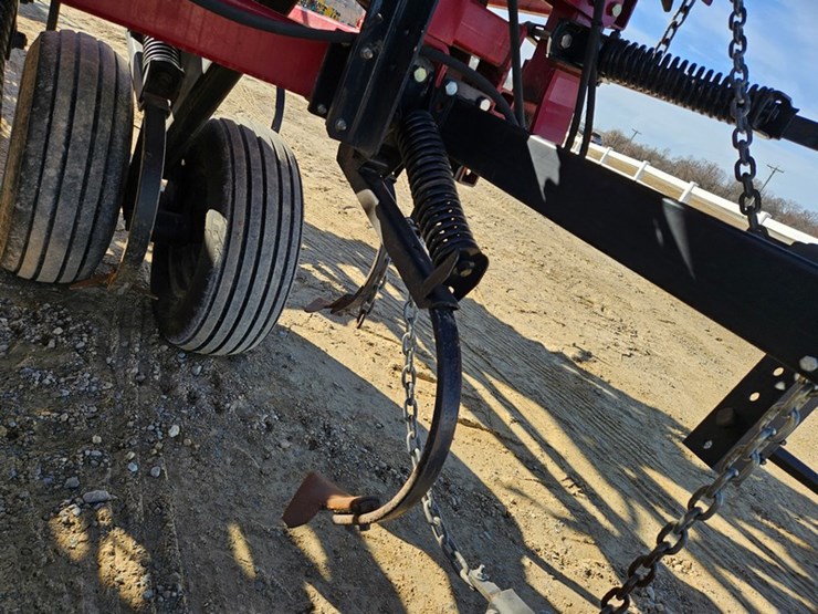 case-ih-200-image-36