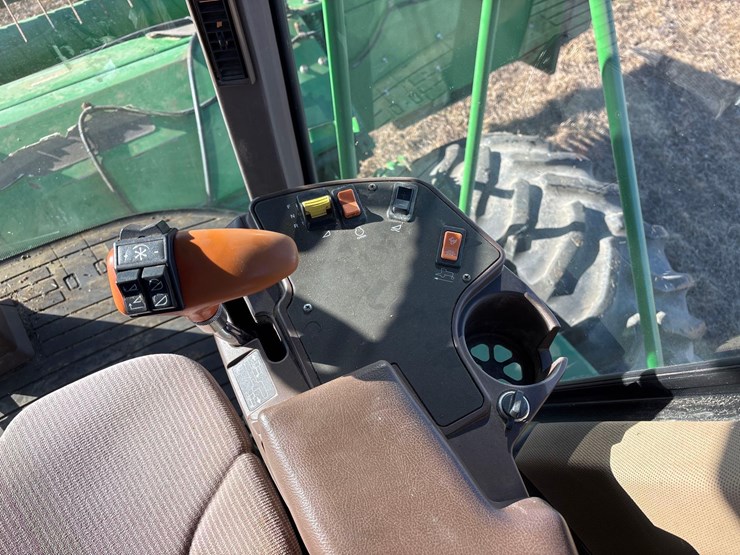 john-deere-4895-image-18