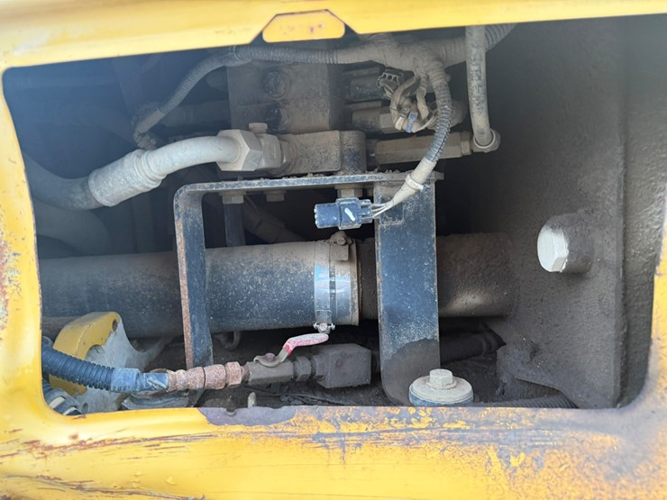 2017-komatsu-pc88mr-10-image-50