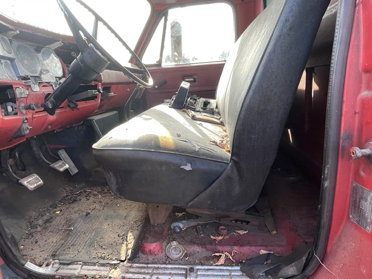 gmc-sierra-6500-image-37