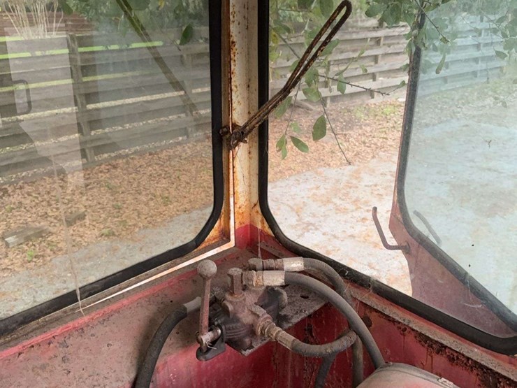 massey-ferguson-95-image-11