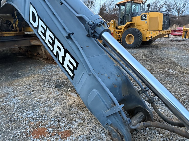 2006-deere-650d-lc-image-11