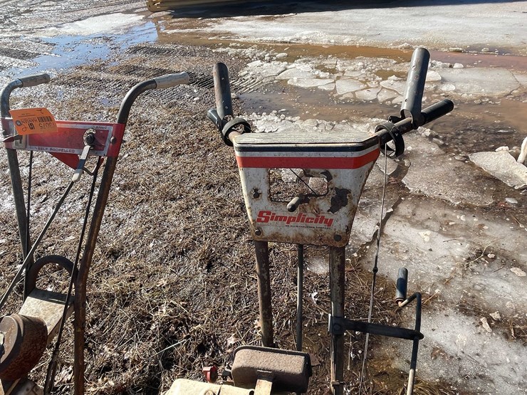 #13075-•-(2)-snow-blowers-image-5