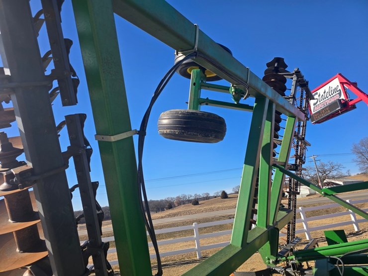 john-deere-35-image-13