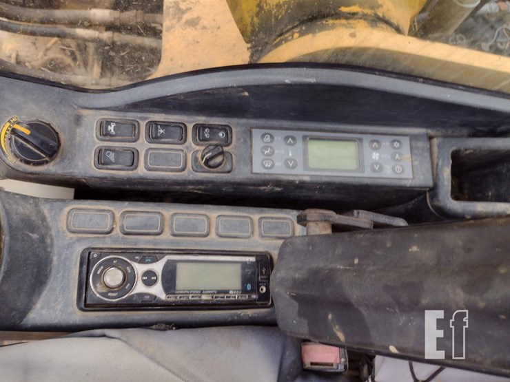 2009-kobelco-sk210-8e-image-9