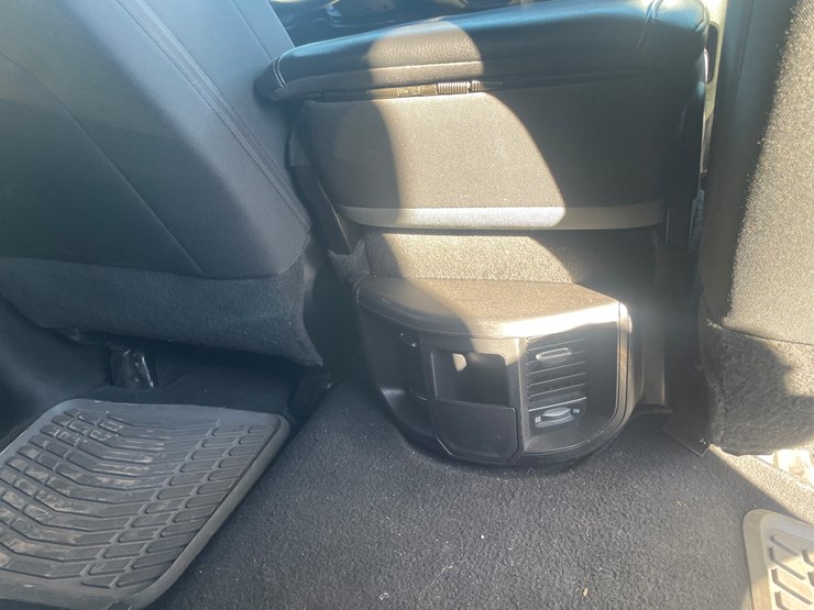 2021-dodge-2500-image-46