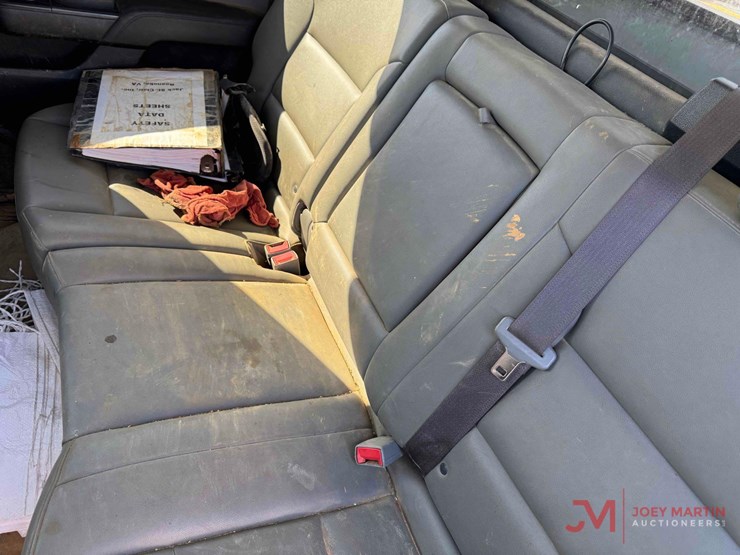 2017-chevrolet-2500-image-30