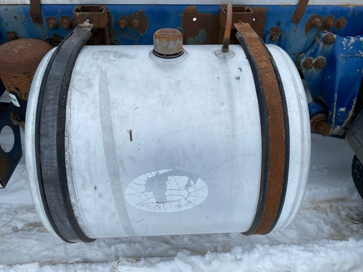 1994-freightliner-day-cab-semi-image-34