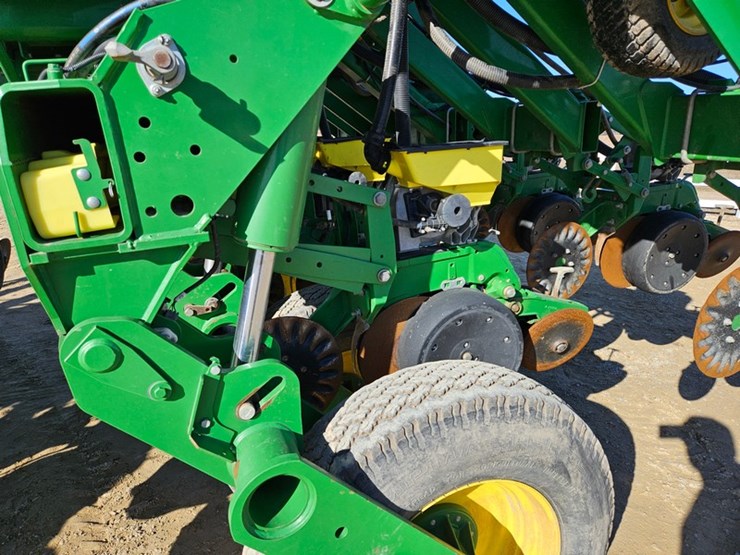 2017-john-deere-1795-image-66