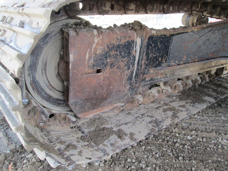 deere-200-lc-image-14