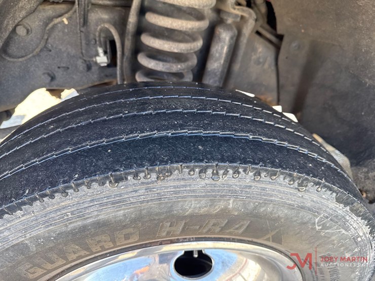 2011-ford-f550-xl-image-5