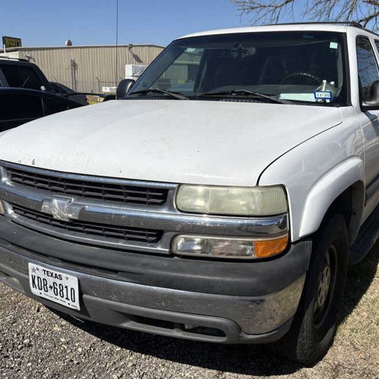 2002 CHEVROLET SUBURBAN