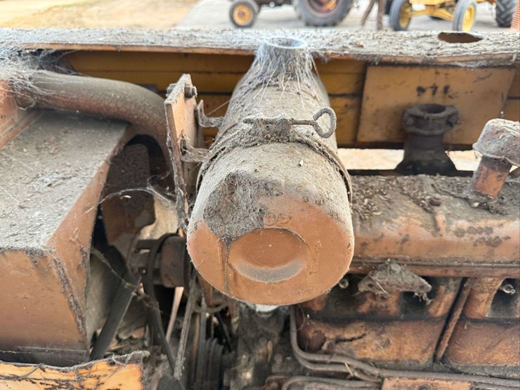 minneapolis-moline-u302-image-26