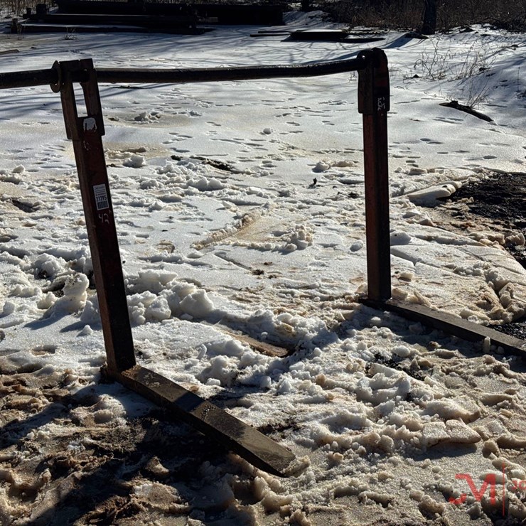 42" HANGON BACKHOE FORKS