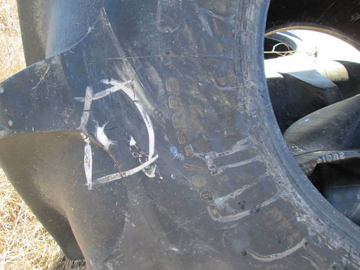 #27291-•-lot-of-(2)-goodyear-900/65r32-tires-image-6